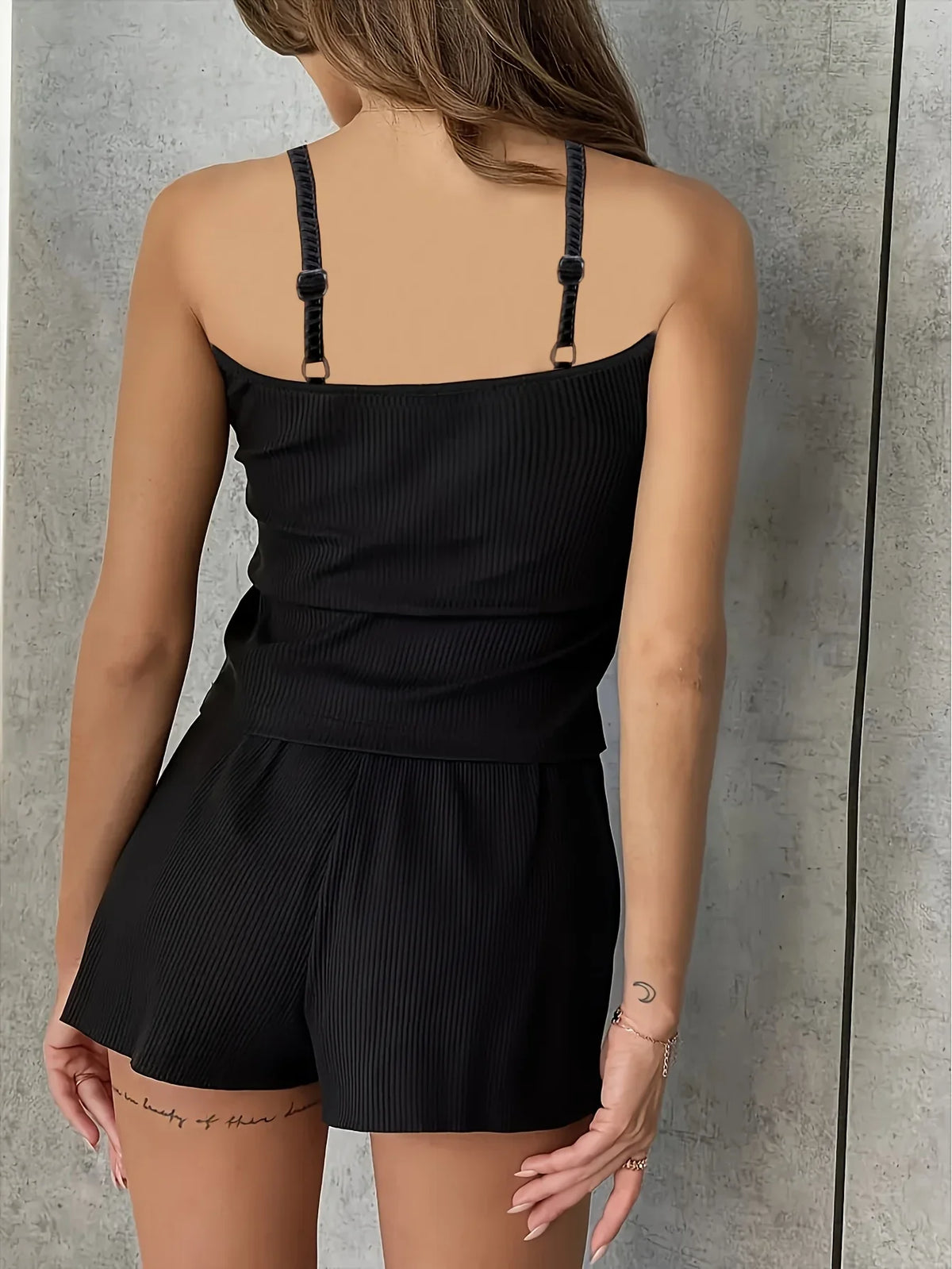 2-piece Women's Lace Patchwork V-Neck Sleepwear Set
