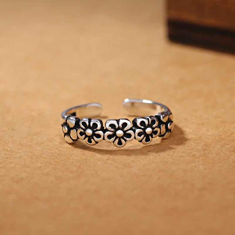 Sterling Silver Retro Flower Ring