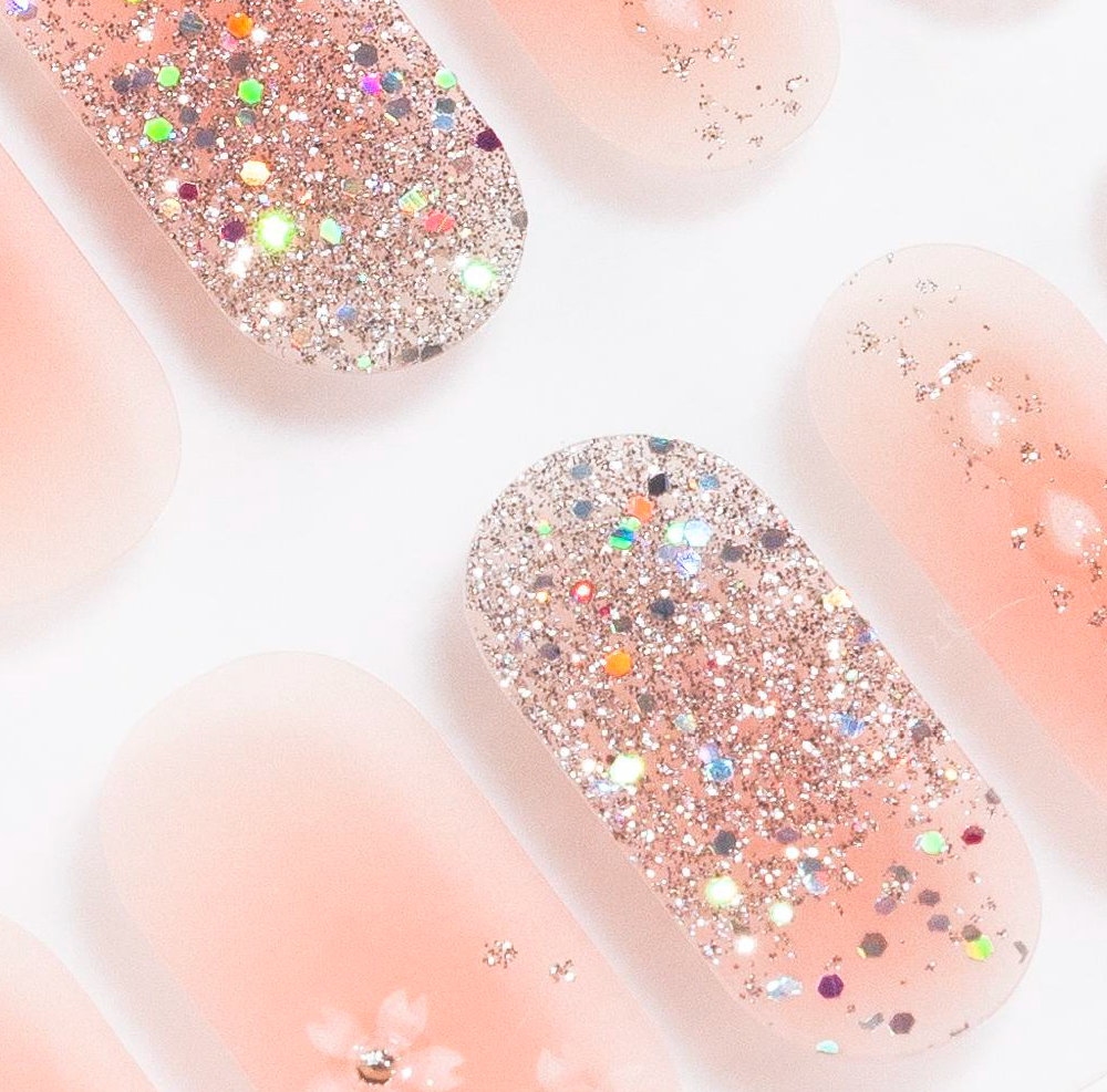Daisy Shine Gel Nails
