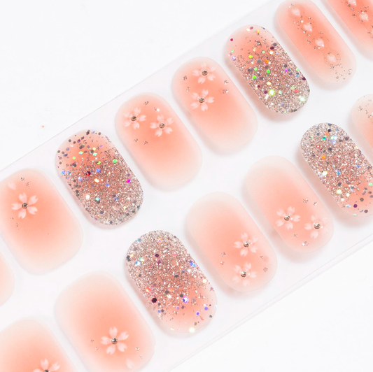 Daisy Shine Gel Nails